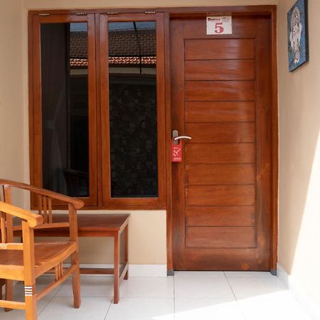 Reddoorz Near Buleleng Harbour 2 Singaraja Exterior foto