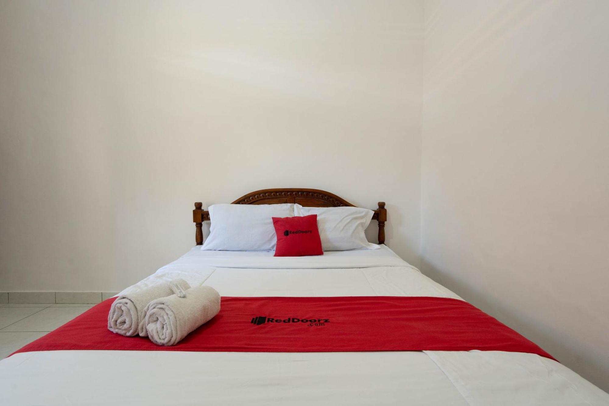 Reddoorz Near Buleleng Harbour 2 Singaraja Exterior foto
