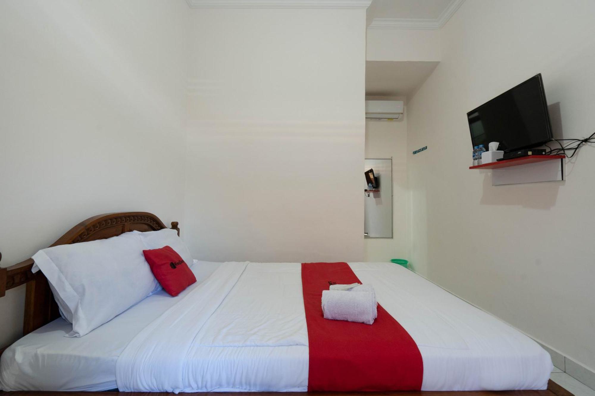 Reddoorz Near Buleleng Harbour 2 Singaraja Exterior foto