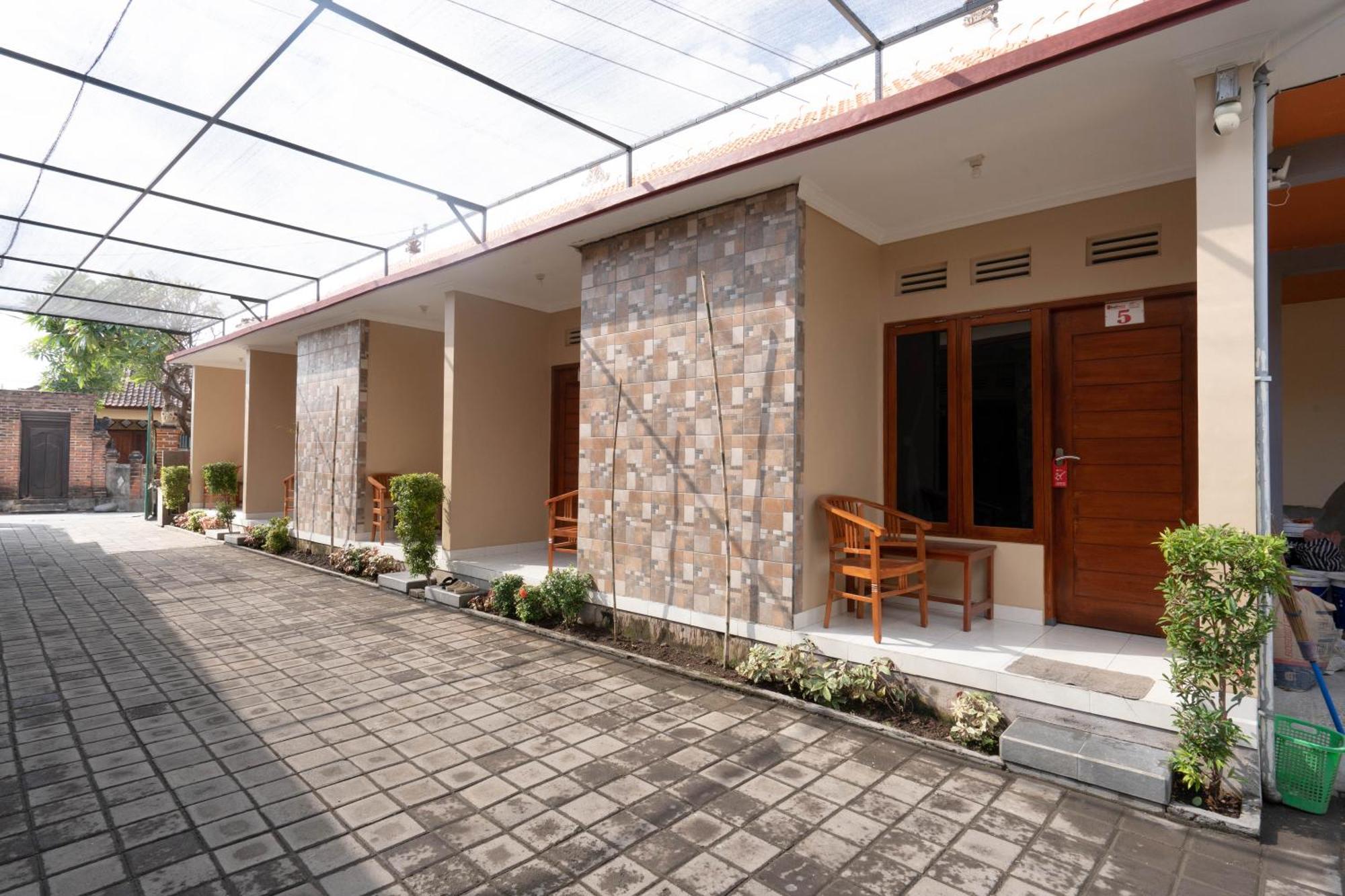 Reddoorz Near Buleleng Harbour 2 Singaraja Exterior foto